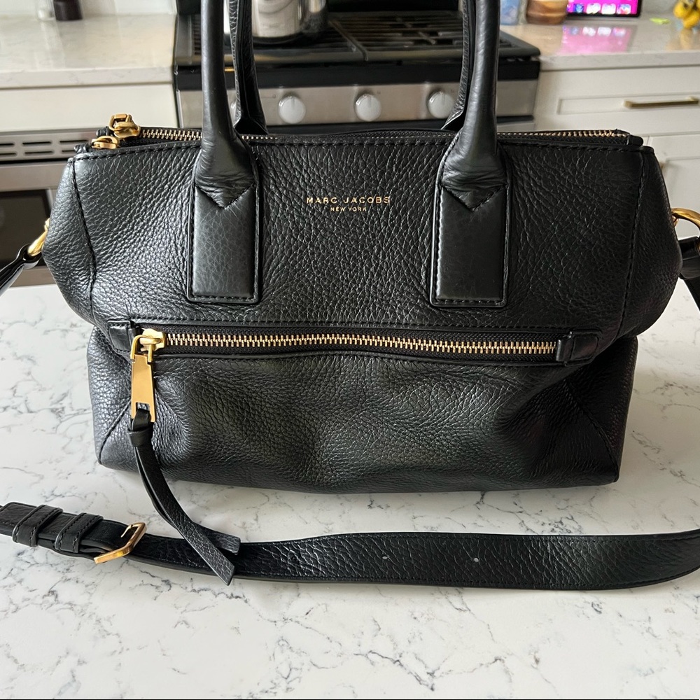 Beautiful Marc Jacobs Bag Black Gold